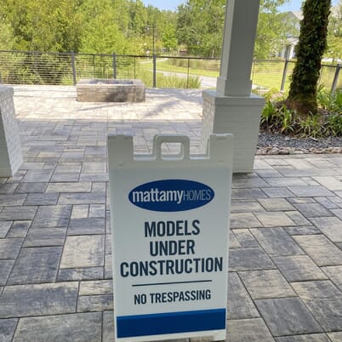 Coroplast Signs